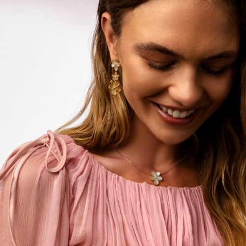 Кулон Jasmine c перламутром и бриллиантом