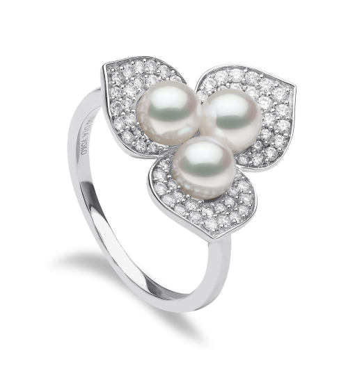 Кольцо лепесток из 18-каратного золота с жемчугом и бриллиантовым цветком